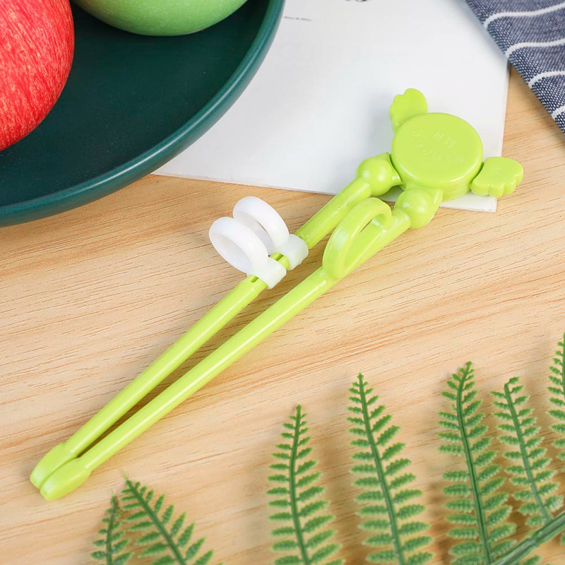 Đũa tập ăn tiện lợi chuyên dùng cho bé