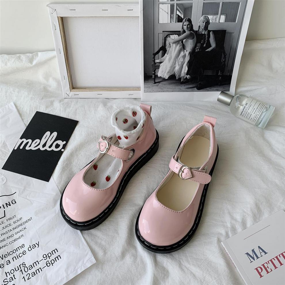 Giày Lolita Nữ Ulzzang Vintage, Giày Mary Jane Da Bóng Mũi Tròn Khóa Cài Hình Trái Tim Đế 3cm Hàn Quốc_ Iclassy_shoes