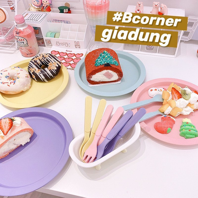 Set Muỗng Nĩa Và Đĩa Màu