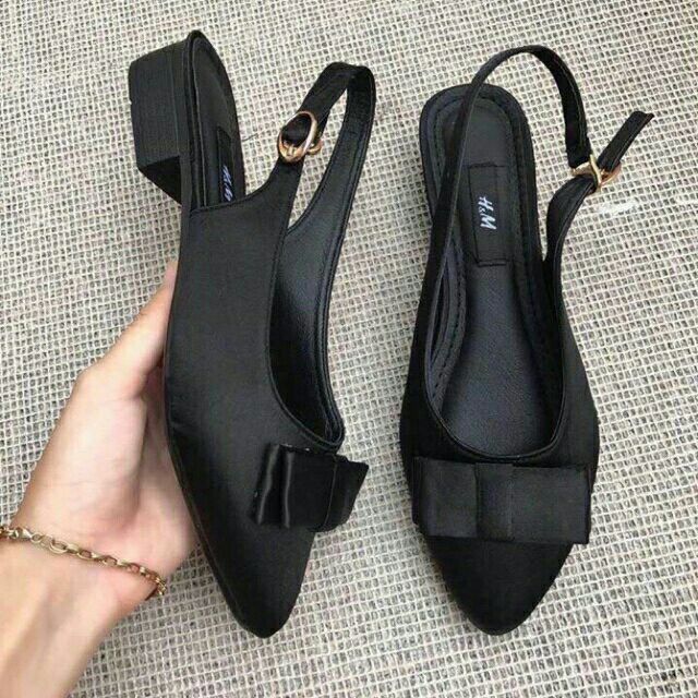 Giày HM quai hậu