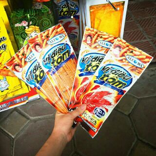 1 bịch 30 gói snack vị tôm điều