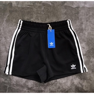 Quoc ngắn adidas