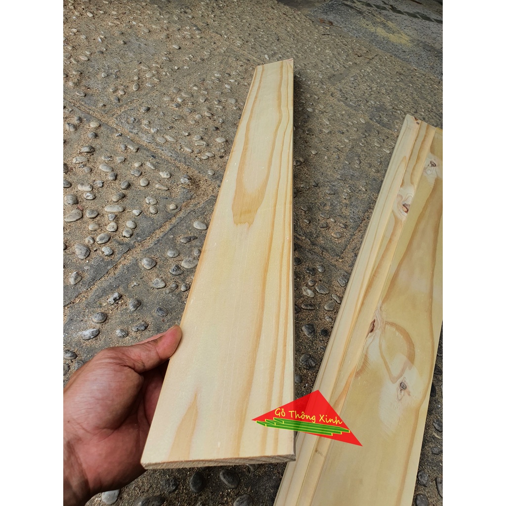 Thanh gỗ thông dài 1m, rộng 10cm, dày 1cm được bào láng 4 mặt phù hợp để trang trí, chế loa bluetooth,làm nẹp,ốp tường