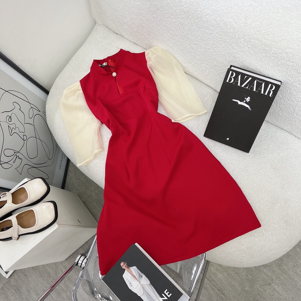 ĐẦM CỔ TÀU ĐỎ TAY VOAN TRẮNG KHOÉT GIỌT NƯỚC