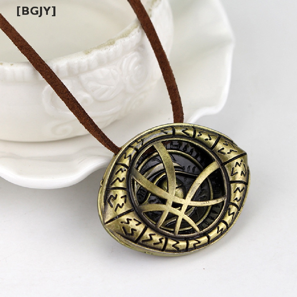 [BGJY] Dr Doctor Strange Necklace The Eye of Agamotto Amulet Cosplay Props Necklace Hot Sell