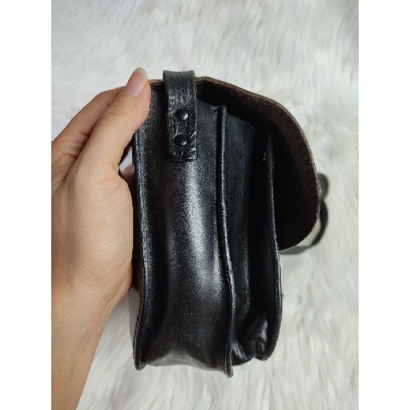 Túi đeo chéo da thật