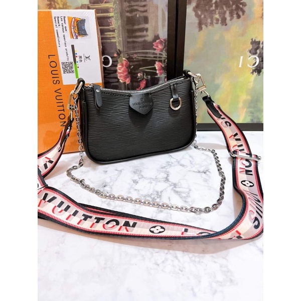 Túi kẹp nách lv hót hít dây bảng 19cm kèm hộp