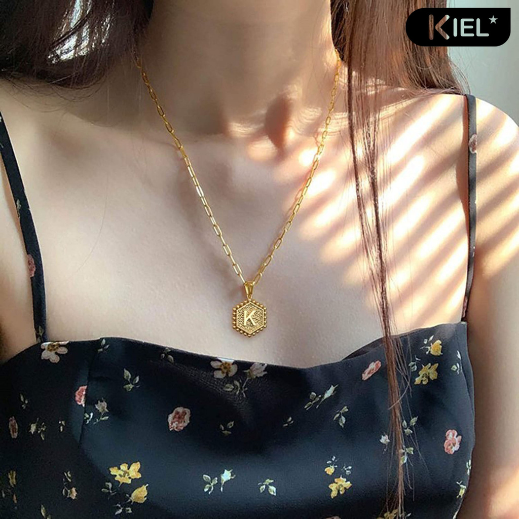 vòng cổ Choker Mặt Đồng Xu Khắc Chữ Thời Trang