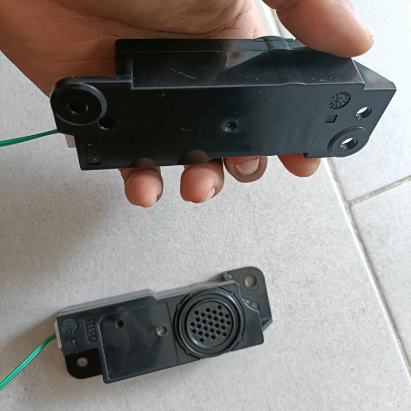 Loa Toyota hộp nhỏ 11.5x3x2.5cm cho hệ thống âm thanh loa xe hơi loa ô tô  đầy đủ dây giắc cắm