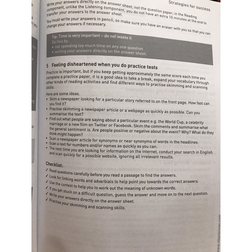 Sách-Collins Practice Tests For IELTS (Kèm CD)