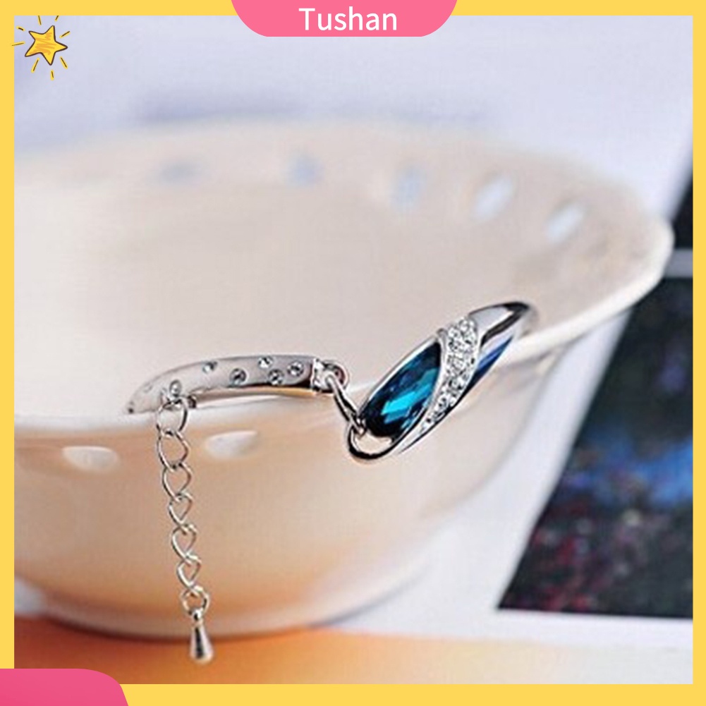 Bộ nữ trang gồm vòng cổ mặt đá thạch anh và bông tai vòng tay thời trang nữ