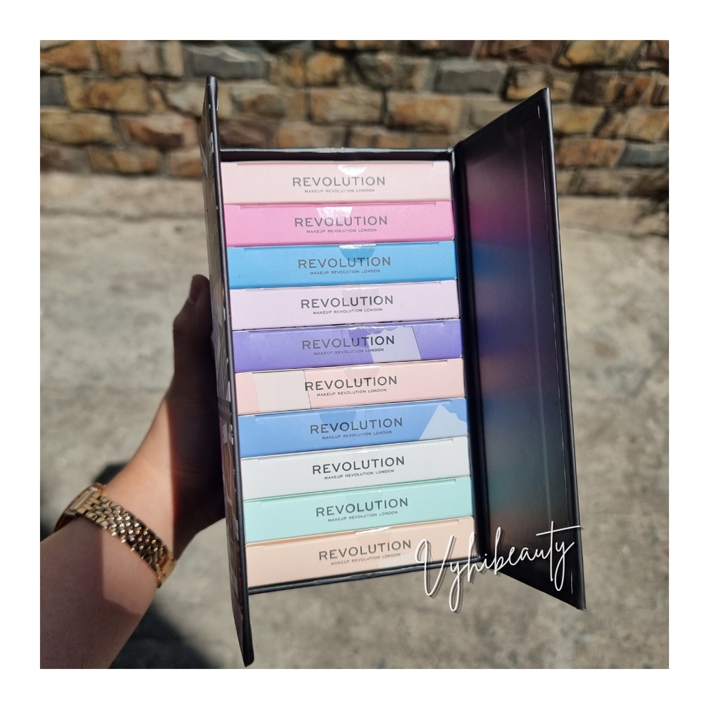 Bảng mắt Revolution Friends collection bản giới hạn