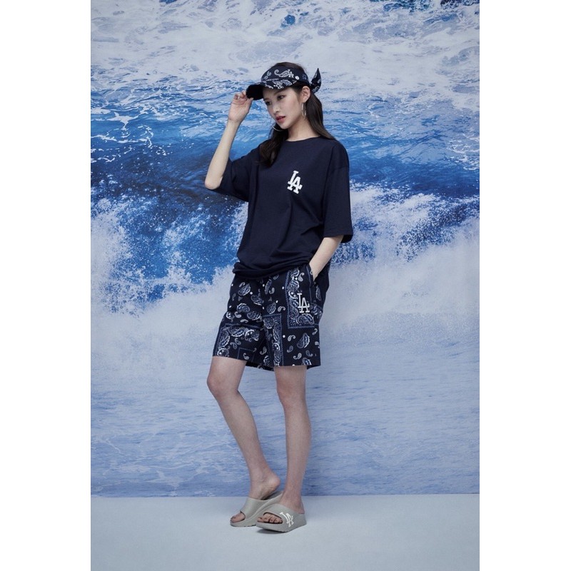 Áo Thun Tay Lỡ Unisex