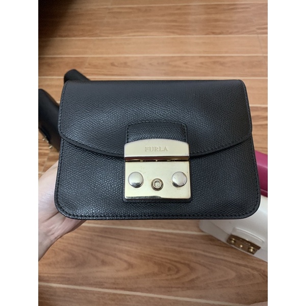 THANH LÝ TÚI MINI METROPOLIS FURLA MÀU ĐEN