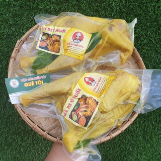 Gà ri ủ muối (Nguyên con - ko đầu) - GÀ Ủ MUỐI TIÊU NGUYÊN CON (Tem Cô Ba Sài Gòn) - Kèm lá chanh