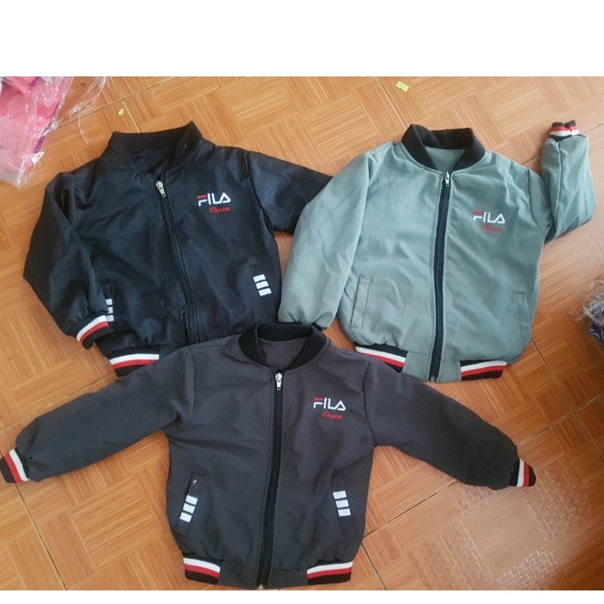 ÁO KHOÁC BOMBER KAKI FILA BÉ TRAI SIZE 10-16KG