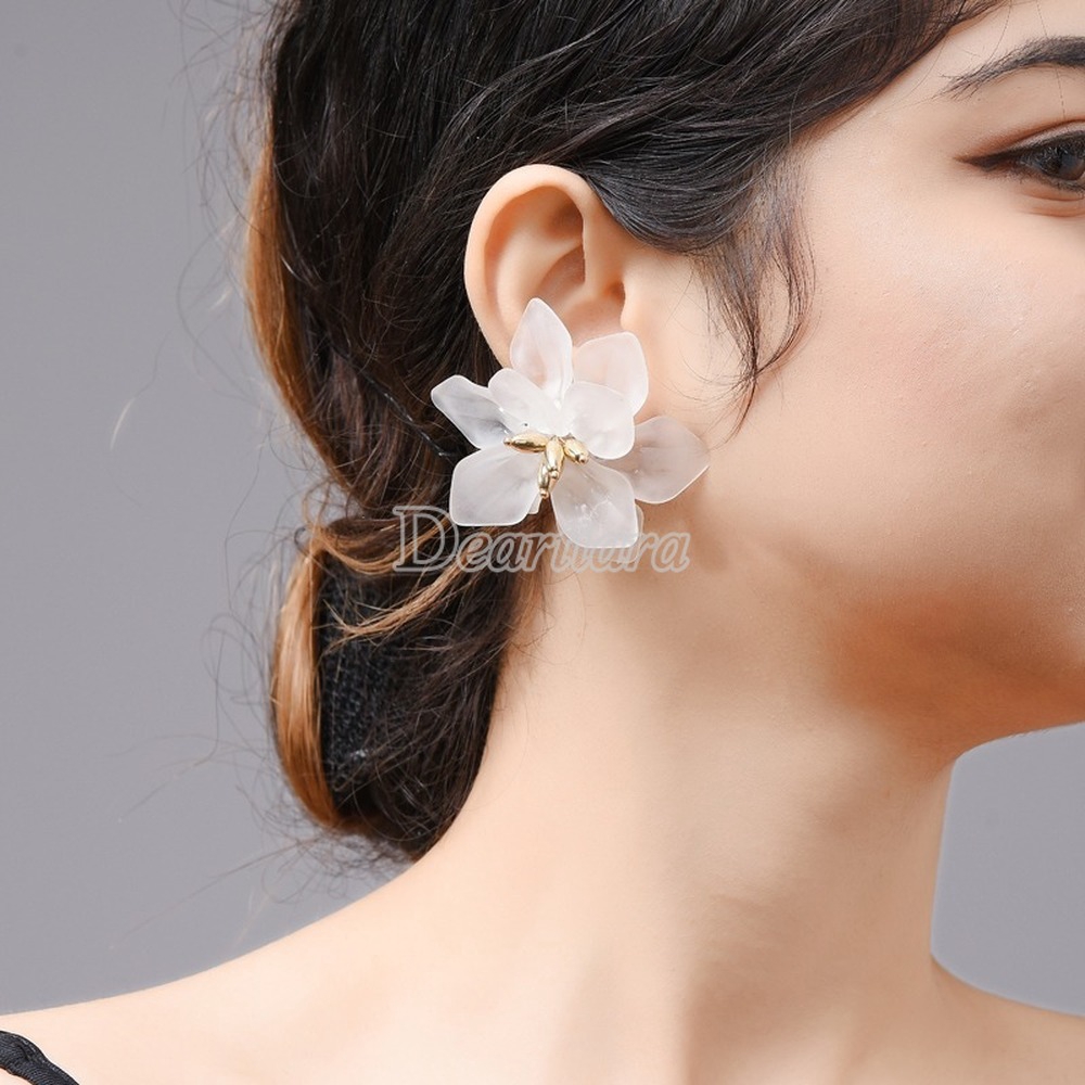Bông tai hình bông hoa lớn bằng acrylic cho nữ