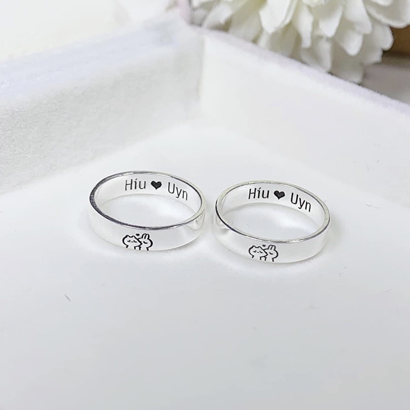 Nhẫn đôi khắc tên theo yêu cầu MAINOMI gắn kết yêu thương. Miễn phí khắc tên theo yêu cầu