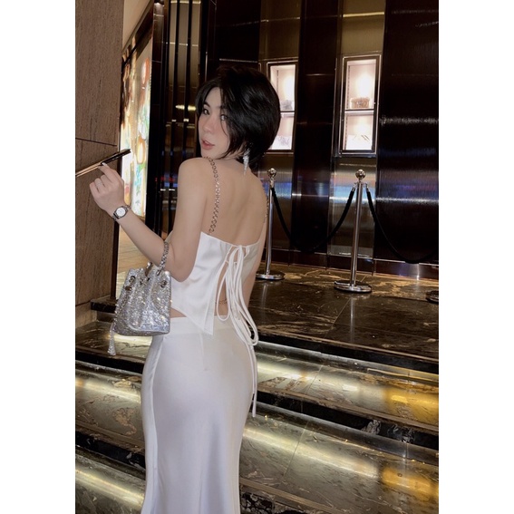 Set croptop 2 dây kết xích + Chân váy