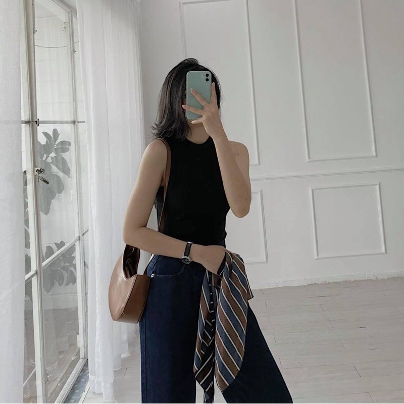 Áo thun cổ lọ sát nách | BigBuy360 - bigbuy360.vn