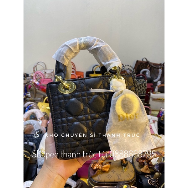 Túi xách tay chữ D da lì mềm size 17cm -20cm