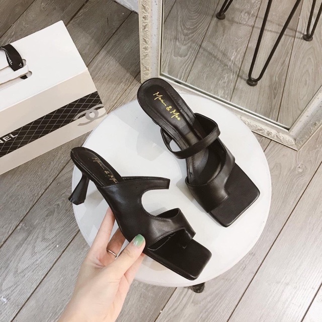 Dép xỏ ngón cao gót quai khoét hot trend cuối năm