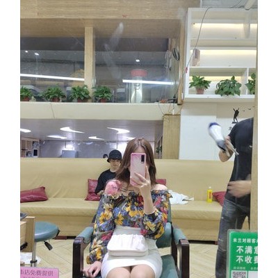 Áo chocker cổ rời trễ vai  hoa lá tay bồng Chân váy trắng  ôm  retro Hongkong chic