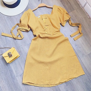 Đầm caro vàng tay nơ (kèm hình thật)