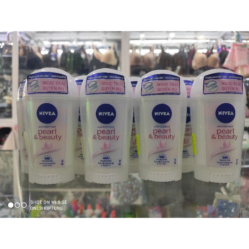 SÁP NGĂN MÙI NIVEA TRẮNG MỊN GIÚP MỜ VẾT THÂM