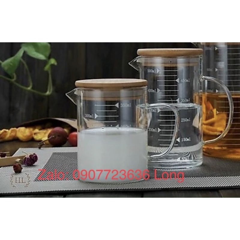 Ca thủy tinh định lượng đo lường - Cốc rót thủy tinh có chia vạch nắp gỗ 350ML - 500ML - 1000ml