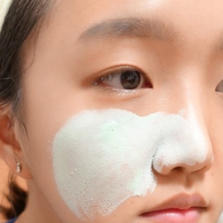 Mặt nạ đất sét sủi bọt thải độc So'Natural Pore Tensing Carbonic Bubble Mask