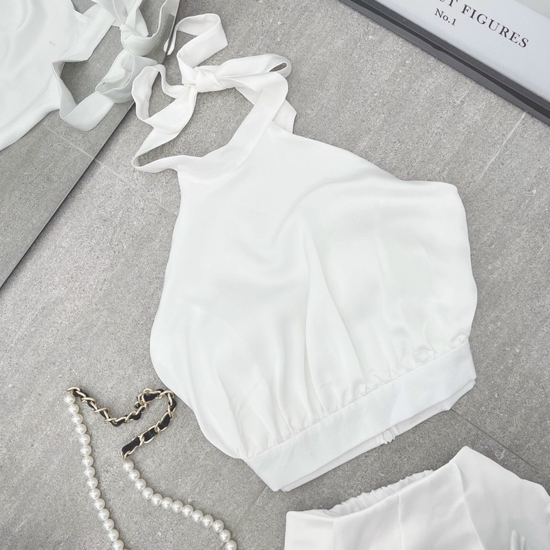 Set áo yếm trắng chân váy xẻ lưng thun