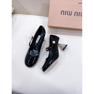 Giày cao gót miumiu gót loe đá