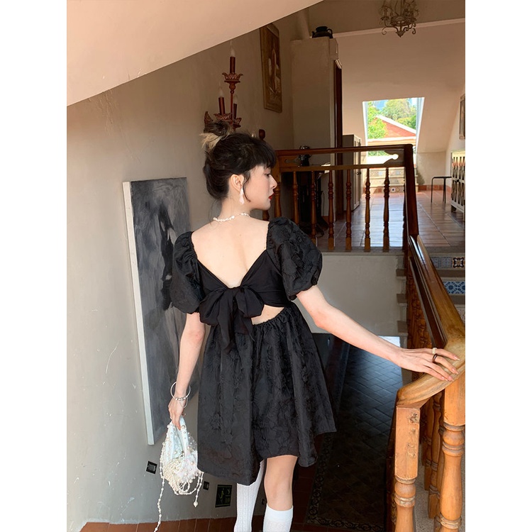 Đầm tay phồng cổ vuông hở lưng kiểu Pháp thời trang mùa hè cho nữ