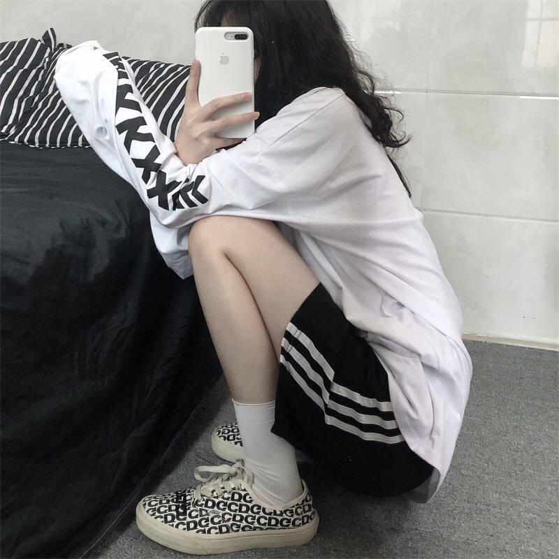 QUẦN SHORT KẺ SỌC FORM RỘNG