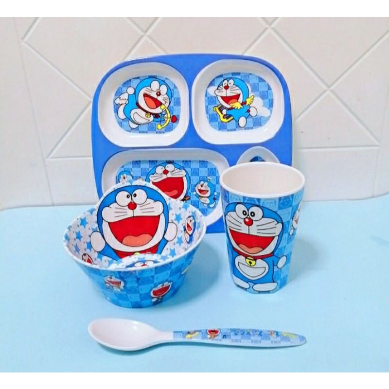Chén Ly Tô Doraemon Nhựa Dễ Thương