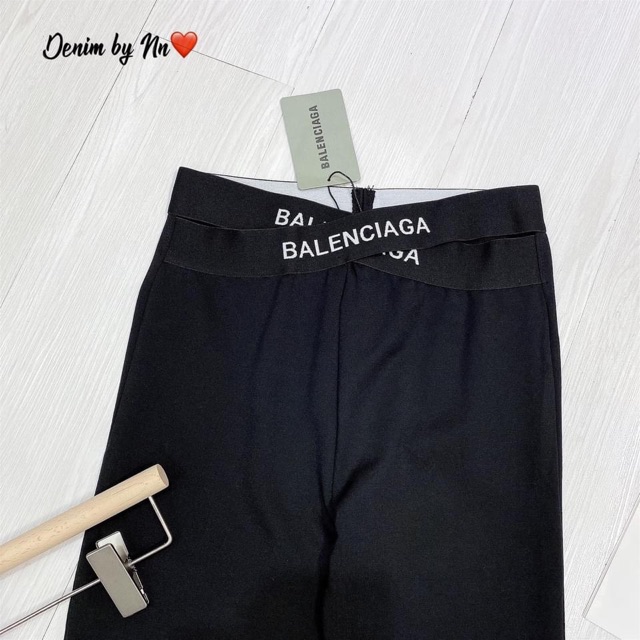 QUẦN LEGGING CẠP CHÉO IN CHỮ GEN BỤNG
