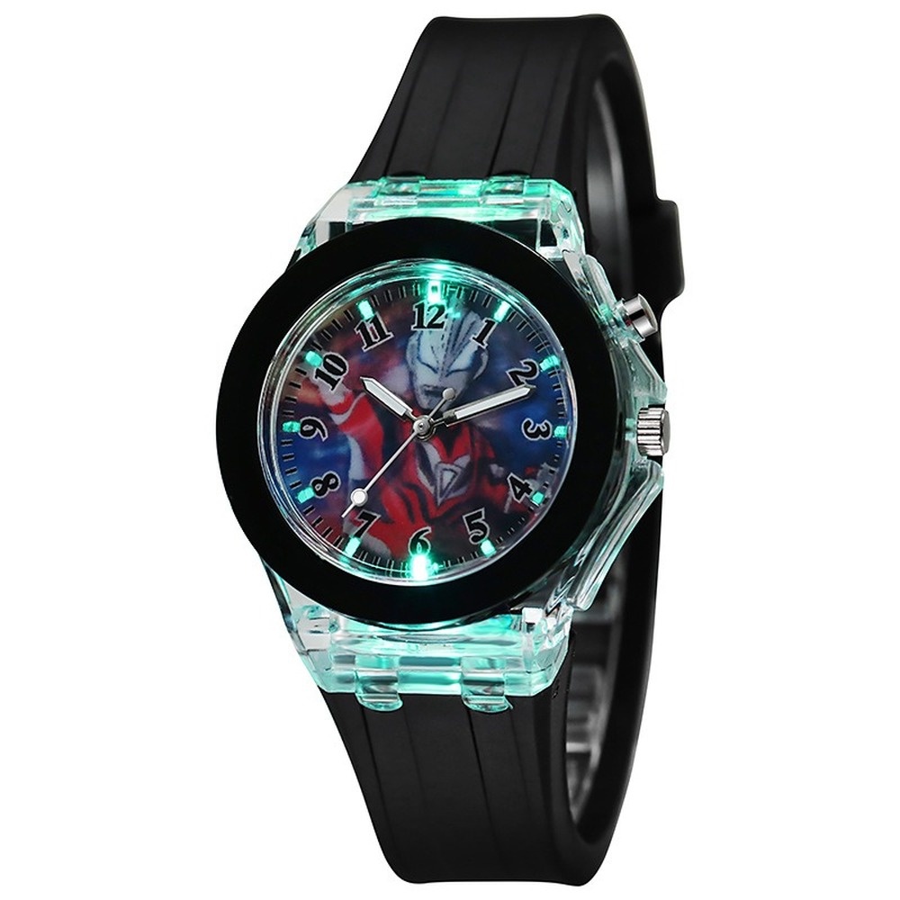 Đồng Hồ Điện Tử Đeo Tay Hình Ultraman Có Đèn LED Phát Sáng Cho Bé