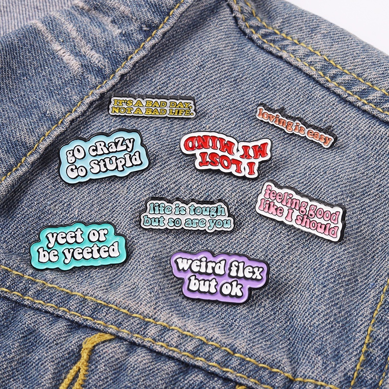 Ghim cài áo bằng kim loại tráng men khắc chữ tiếng Anh thời trang cho nữ