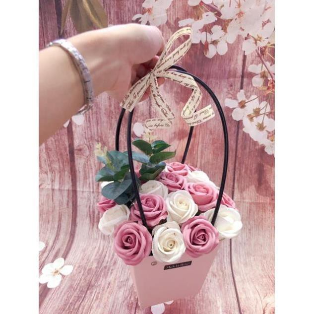 Giỏ hoa sáp thơm vĩnh cửu