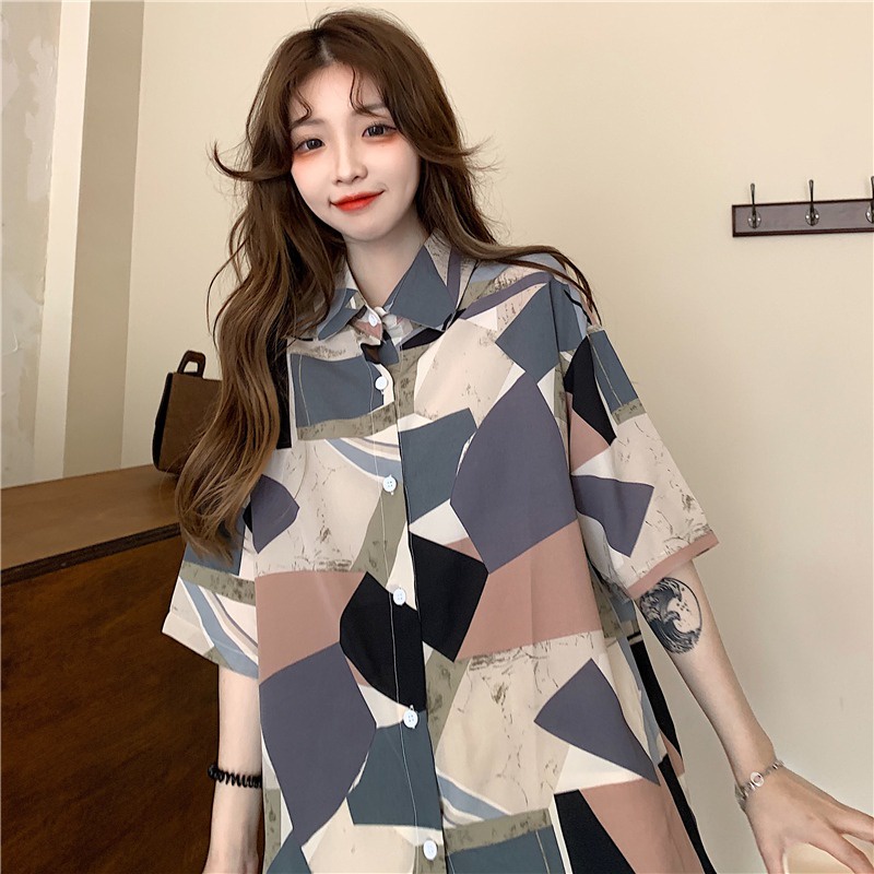 Áo Sơ Mi Tay Ngắn / Ngắn Dáng Rộng In Họa Tiết Độc Đáo Thời Trang Cho Nữ