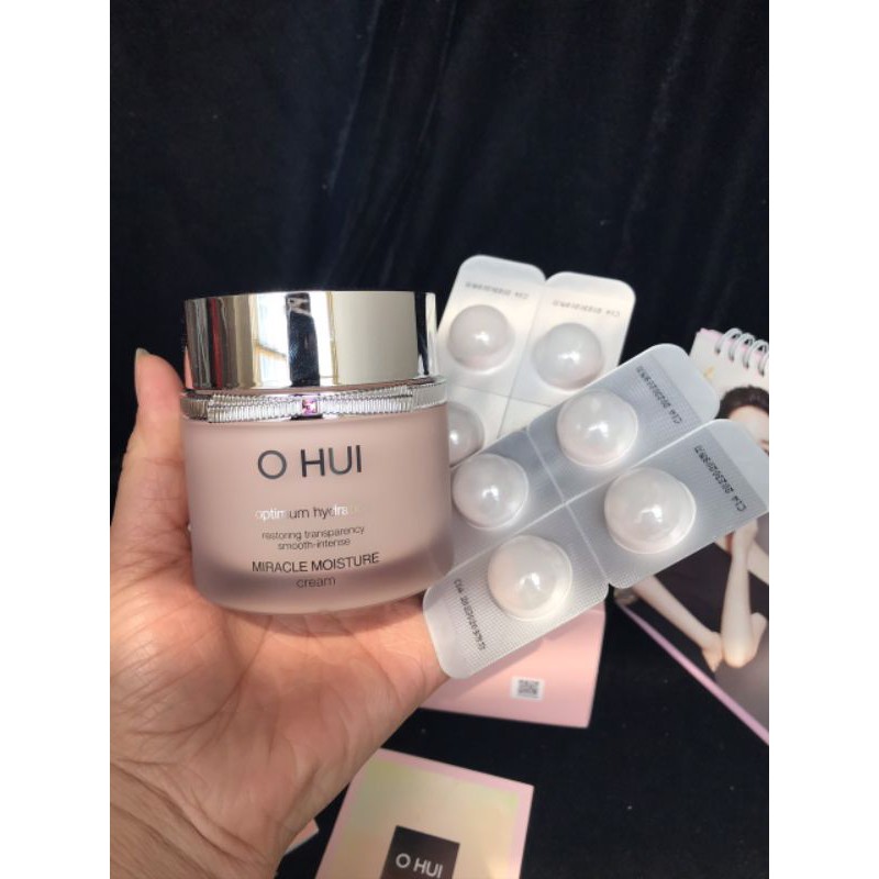 Kem Ohui Miracle Moisture Cream kem ohui hồng