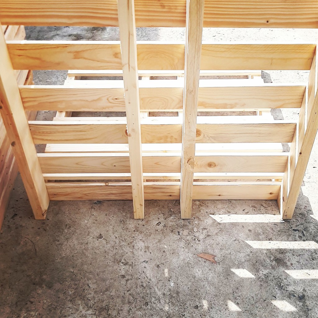 Giường Ngủ Pallet Gỗ Thông Gấp Gọn