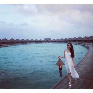 Đầm voan 2 dây xẻ tà thướt tha (freesize)
