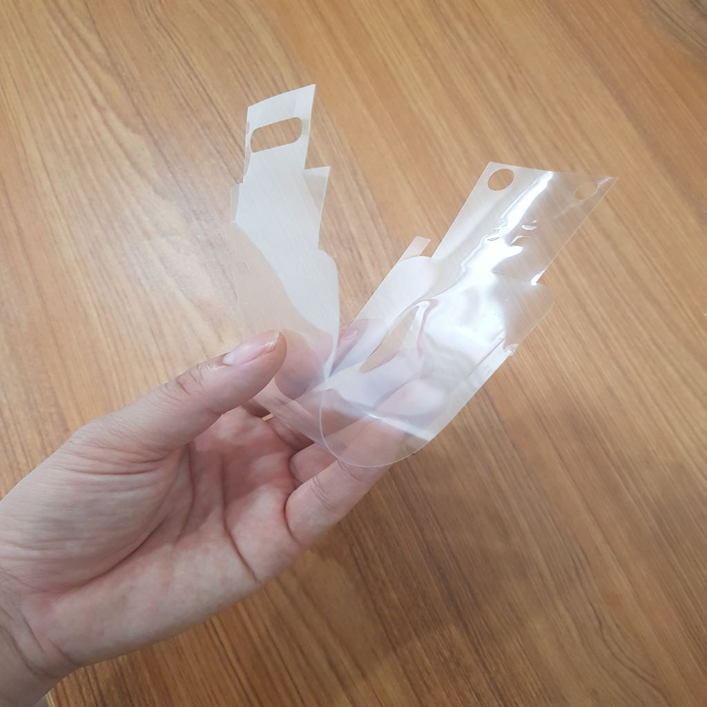 Dán màn hình samsung galaxy S10 plus dán UV theo máy cảm biến vân tay 3 lớp