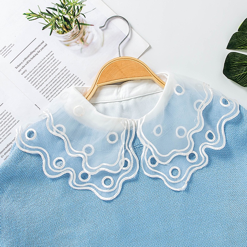 Cổ áo sơ mi rời cách điệu phối với đầm, áo - Mã AO53