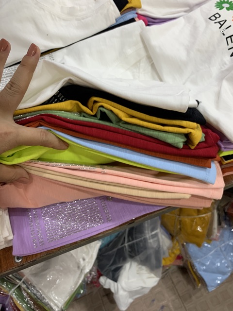 Áo thun phom ôm vừa