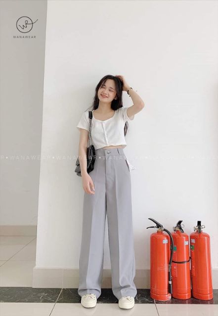 Áo croptop khuy hót trend