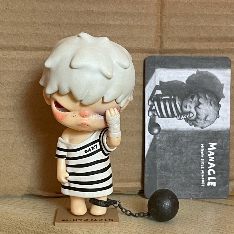 Búp Bê POPMART Hirono Little Mischief Series Trang Trí