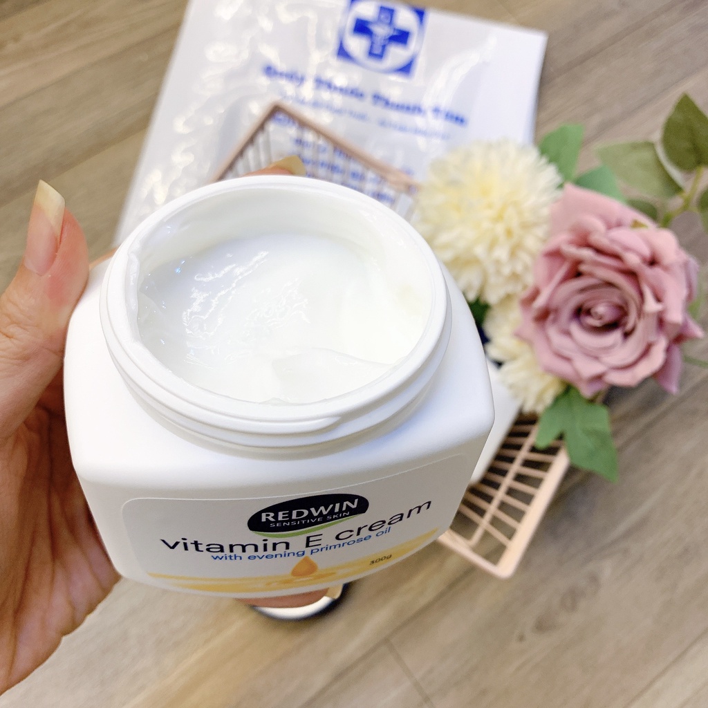 Kem dưỡng da REDWIN Vitamin E Cream và hoa anh thảo 300g của Úc giúp mềm mịn da | BigBuy360 - bigbuy360.vn